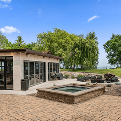 summer room outside